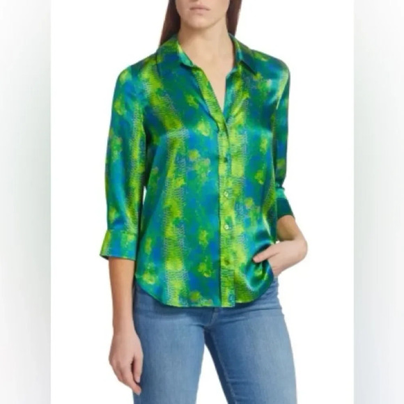 L'AGENCE Dani Silk Blouse in Amazon - Picture 1 of 12